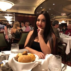 Meet your Posher, Sam